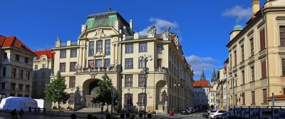 PRAGUE CITY HALL